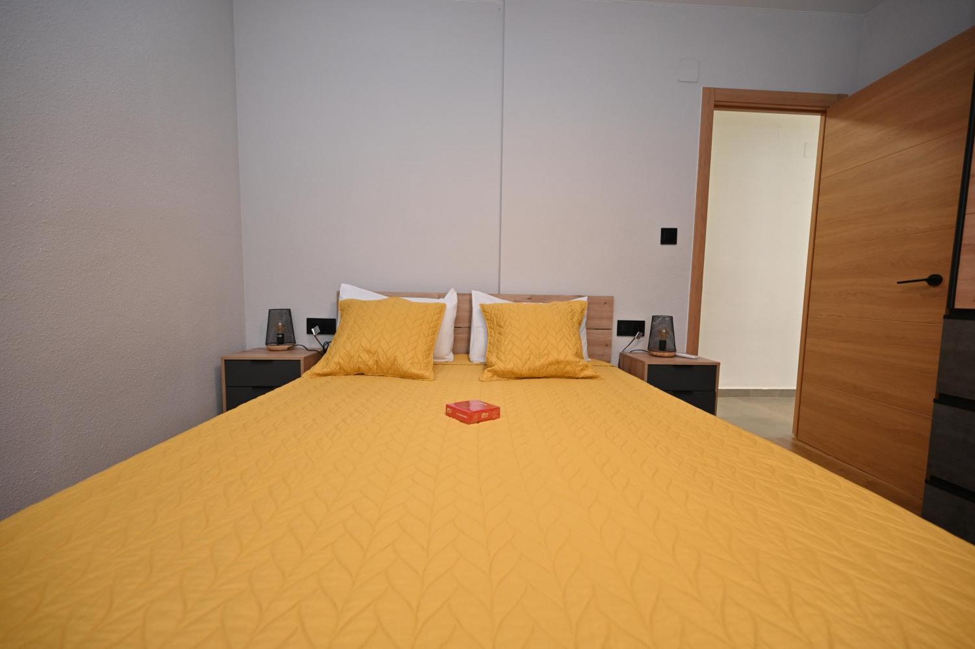 Golden-Apartment Torrevieja Exteriör bild